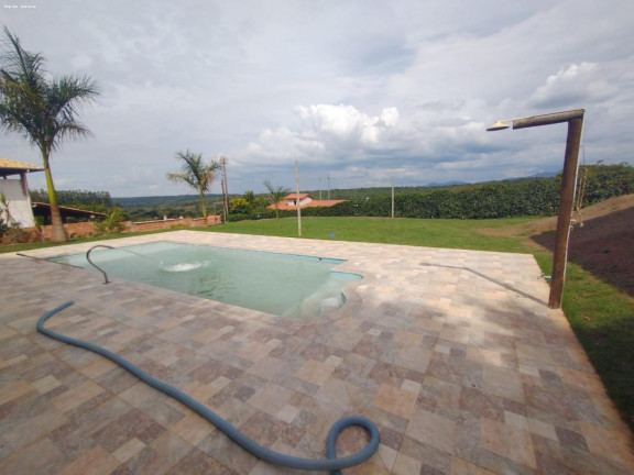 Imagem Chácara com 2 Quartos à Venda, 72 m² em Jardim Estrada De Serra Azul Lmg 821 - Mateus Leme