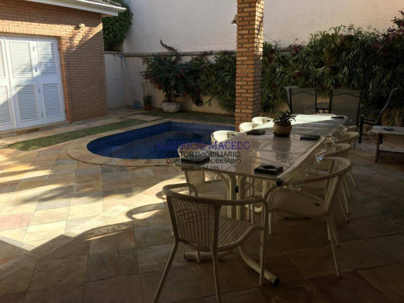 Imagem Casa com 4 Quartos à Venda, 610 m² em Alphaville Residencial Um - Barueri Imagem Casa com 4 Quartos à Venda, 610 m² em Alphaville Residencial Um - Barueri