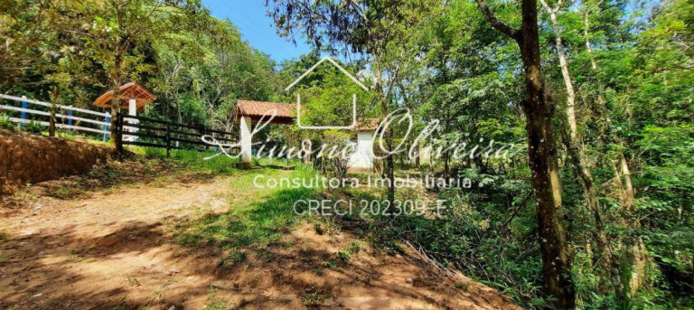 Imagem Chácara com 4 Quartos à Venda, 27.000 m² em Campinas - Pindamonhangaba Imagem Chácara com 4 Quartos à Venda, 27.000 m² em Campinas - Pindamonhangaba