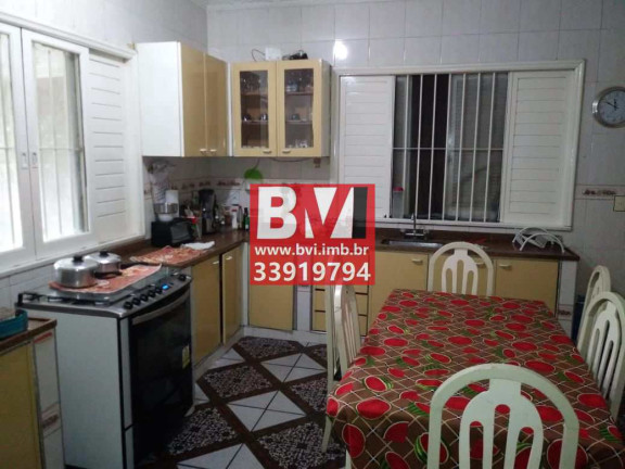 Imagem Casa com 3 Quartos à Venda, 500 m² em Jardim Vinte E Cinco De Agosto - Duque De Caxias Imagem Casa com 3 Quartos à Venda, 500 m² em Jardim Vinte E Cinco De Agosto - Duque De Caxias