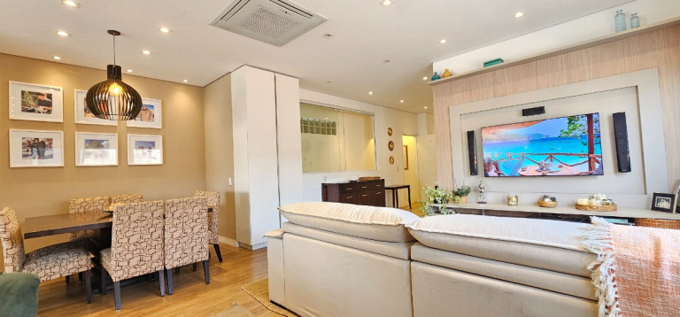 Imagem Casa com 7 Quartos à Venda, 360 m² em Vila Hamburguesa - São Paulo Imagem Casa com 7 Quartos à Venda, 360 m² em Vila Hamburguesa - São Paulo