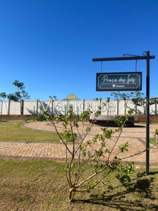 Imagem Terreno em Condomínio à Venda, 391 m² em Centro - Cravinhos Imagem Terreno em Condomínio à Venda, 391 m² em Centro - Cravinhos