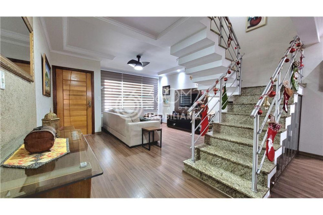 Imagem Casa com 3 Quartos à Venda, 172 m² em Jardim Hollywood - São Bernardo Do Campo Imagem Casa com 3 Quartos à Venda, 172 m² em Jardim Hollywood - São Bernardo Do Campo