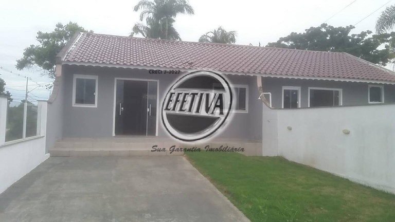 Casa com 2 Quartos à Venda, 70 m² em Piçarras - Guaratuba