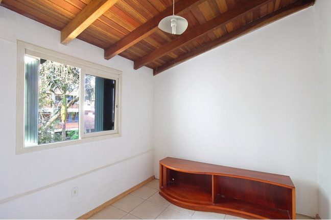 Imagem Casa de Condomínio com 3 Quartos à Venda, 254 m² em Ipanema - Porto Alegre Imagem Casa de Condomínio com 3 Quartos à Venda, 254 m² em Ipanema - Porto Alegre