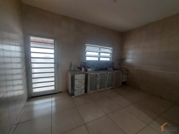 Imagem Casa com 2 Quartos para Alugar, 15 m² em Centro - Ubatuba Imagem Casa com 2 Quartos para Alugar, 15 m² em Centro - Ubatuba