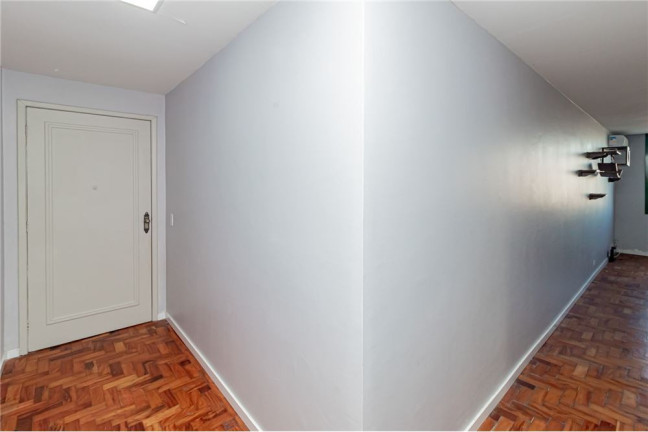 Imagem Imóvel com 2 Quartos à Venda, em São João - Porto Alegre Imagem Imóvel com 2 Quartos à Venda, em São João - Porto Alegre