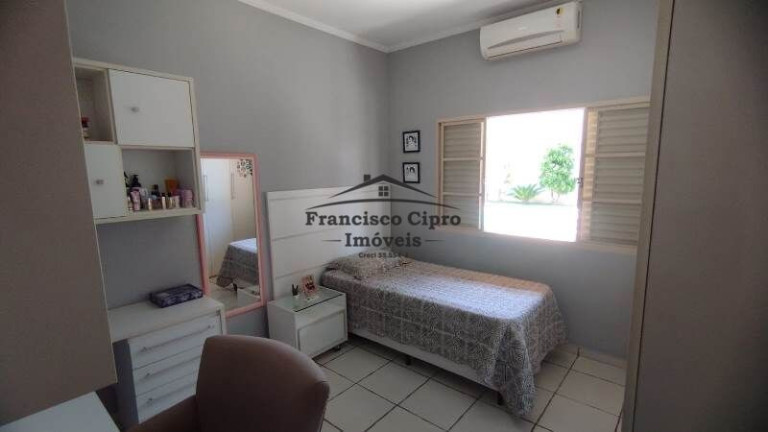Imagem Casa com 3 Quartos à Venda, 283 m² em Jardim Bela Vista - Guaratinguetá Imagem Casa com 3 Quartos à Venda, 283 m² em Jardim Bela Vista - Guaratinguetá