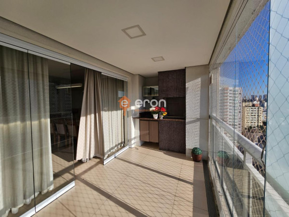 Apartamento com 3 Quartos à Venda, 130 m²