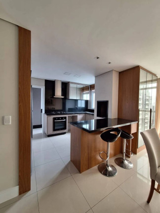 Apartamento com 3 Quartos para Alugar, 136 m² em Centro - Balneário Camboriú
