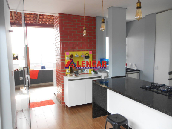 Imagem Casa com 3 Quartos à Venda, 250 m² em Aponiã - Porto Velho Imagem Casa com 3 Quartos à Venda, 250 m² em Aponiã - Porto Velho
