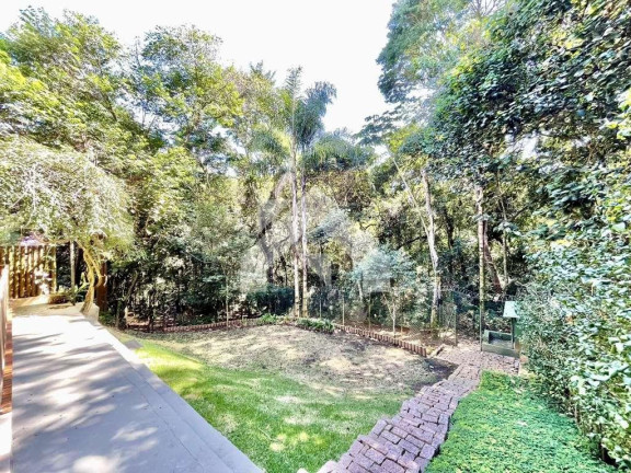 Casa de Condomínio com 4 Quartos à Venda, 244 m² em Chácara Moinho Velho - Carapicuíba