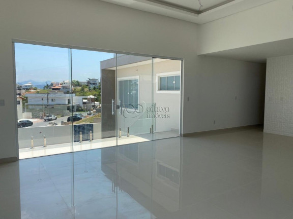Imagem Casa com 4 Quartos à Venda, em Lagoa - Macaé Imagem Casa com 4 Quartos à Venda, em Lagoa - Macaé