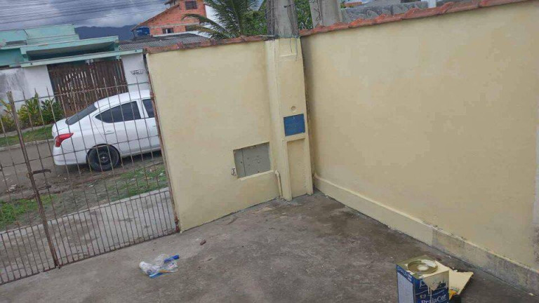 Imagem Casa com 2 Quartos à Venda, 135 m² em Golfinho - Caraguatatuba
