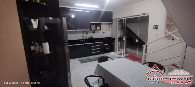 Imagem Casa com 4 Quartos à Venda, 210 m² em Jardim Colônia - Jacareí