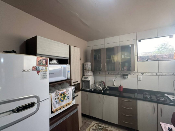 Imagem Casa com 5 Quartos à Venda, 242 m² em Centro - Balneário Barra Do Sul Imagem Casa com 5 Quartos à Venda, 242 m² em Centro - Balneário Barra Do Sul
