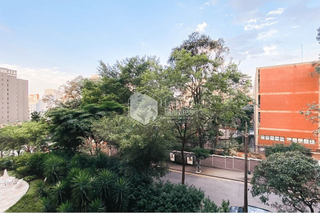 Imagem Apartamento com 3 Quartos à Venda, 156 m² em Higienópolis - São Paulo Imagem Apartamento com 3 Quartos à Venda, 156 m² em Higienópolis - São Paulo