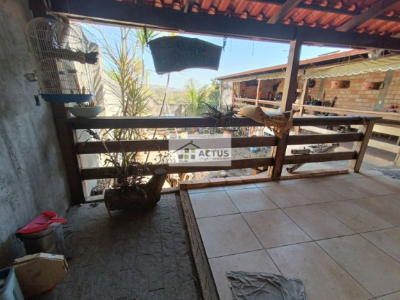 Imagem Casa com 2 Quartos à Venda, 300 m² em Santo Antônio - Sarzedo