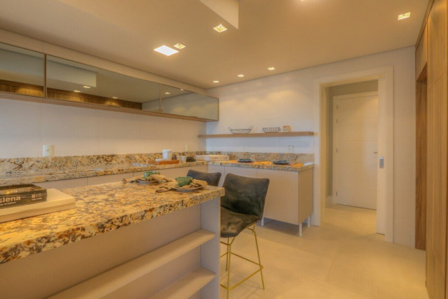 Imagem Apartamento com 3 Quartos à Venda, 312 m² em Vila Assunção - Porto Alegre
