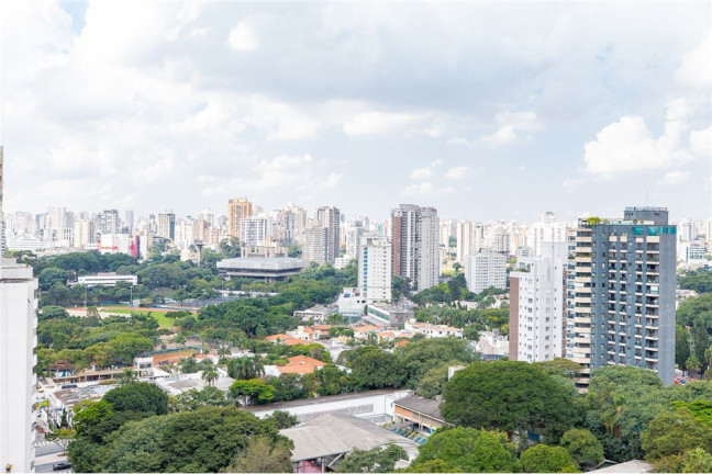 Imagem Imóvel com 3 Quartos à Venda,  em Indianópolis - São Paulo