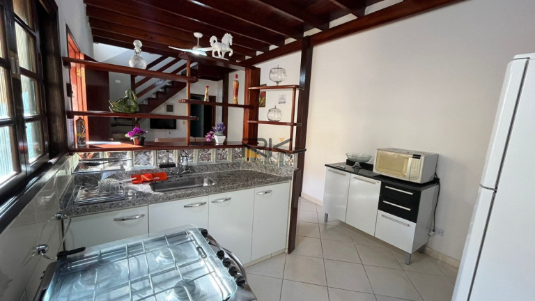 Imagem Sobrado com 5 Quartos à Venda, 208 m² em Barra Da Lagoa - Ubatuba Imagem Sobrado com 5 Quartos à Venda, 208 m² em Barra Da Lagoa - Ubatuba