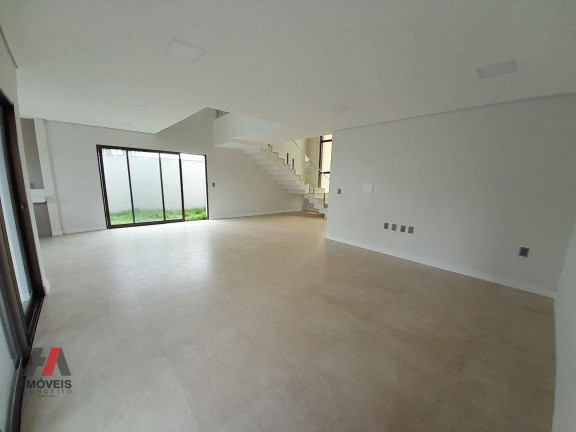 Imagem Casa com 4 Quartos à Venda, 335 m² em Cidade Alpha - Eusébio Imagem Casa com 4 Quartos à Venda, 335 m² em Cidade Alpha - Eusébio