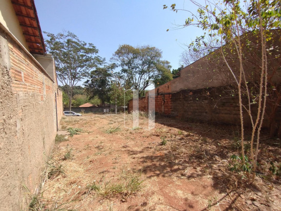 Imagem Terreno à Venda, 187 m² em Jardim Califórnia - Goiânia Imagem Terreno à Venda, 187 m² em Jardim Califórnia - Goiânia