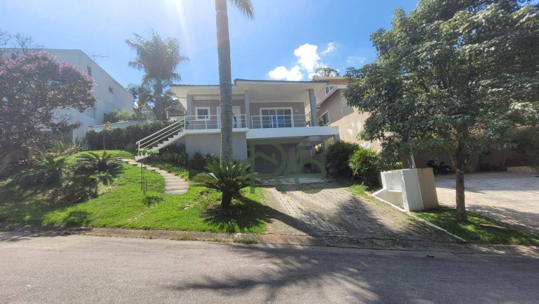 Imagem Casa com 4 Quartos à Venda, 323 m² em Golf Village - Carapicuíba Imagem Casa com 4 Quartos à Venda, 323 m² em Golf Village - Carapicuíba