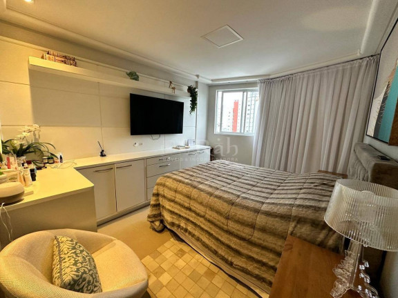 Imagem Apartamento com 3 Quartos à Venda, 120 m² em Centro - Balneário Camboriú