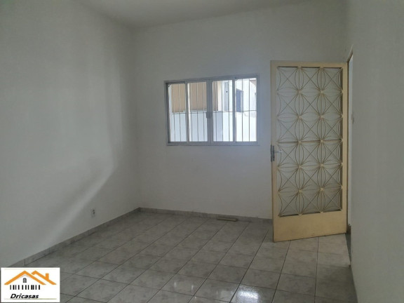 Imagem Sobrado com 6 Quartos à Venda, em Senador Camará - Rio De Janeiro Imagem Sobrado com 6 Quartos à Venda, em Senador Camará - Rio De Janeiro