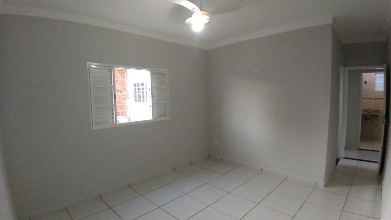 Imagem Casa com 2 Quartos à Venda, 105 m² em Núcleo Habitacional Alcides Matiuzzi - Marília Imagem Casa com 2 Quartos à Venda, 105 m² em Núcleo Habitacional Alcides Matiuzzi - Marília