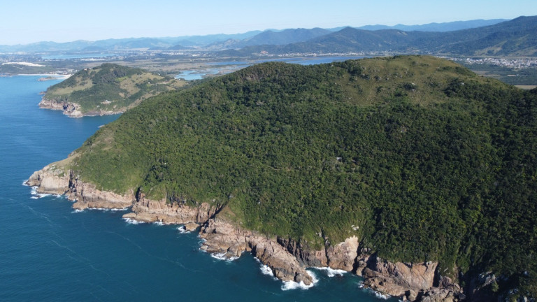 Imagem Terreno à Venda, 16.948 m² em Praia Da Ferrugem - Garopaba
