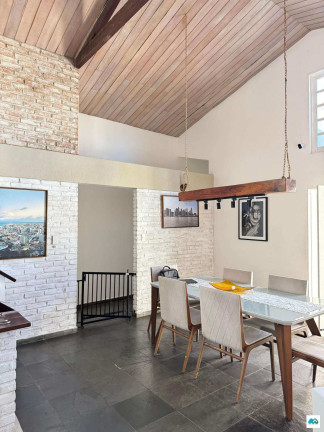 Imagem Casa com 3 Quartos à Venda, 400 m² Imagem Casa com 3 Quartos à Venda, 400 m²