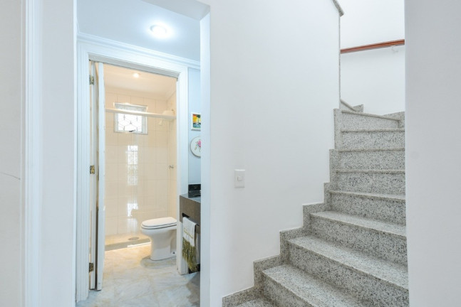 Imagem Casa com 3 Quartos à Venda, em Ipiranga - São Paulo Imagem Casa com 3 Quartos à Venda, em Ipiranga - São Paulo