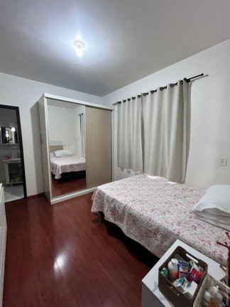 Imagem Sobrado com 3 Quartos à Venda,  em Saguaçu - Joinville