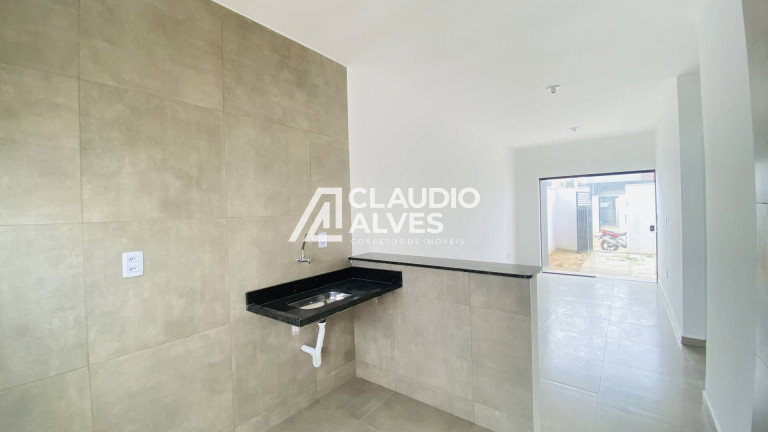 Imagem Casa com 2 Quartos à Venda, 52 m² em Mangabeira - Feira De Santana Imagem Casa com 2 Quartos à Venda, 52 m² em Mangabeira - Feira De Santana