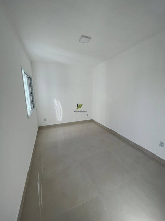 Imagem Casa com 2 Quartos à Venda, 75 m²