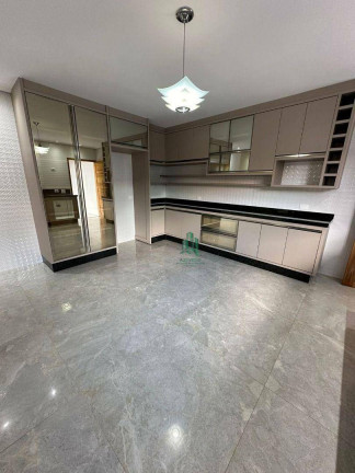 Imagem Sobrado com 3 Quartos à Venda, 165 m² em Cidade Soberana - Guarulhos