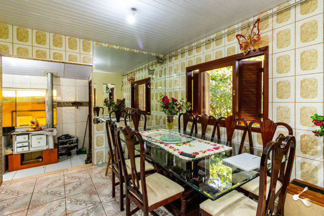 Imagem Casa com 5 Quartos à Venda, em Jardim Sabará - Porto Alegre Imagem Casa com 5 Quartos à Venda, em Jardim Sabará - Porto Alegre
