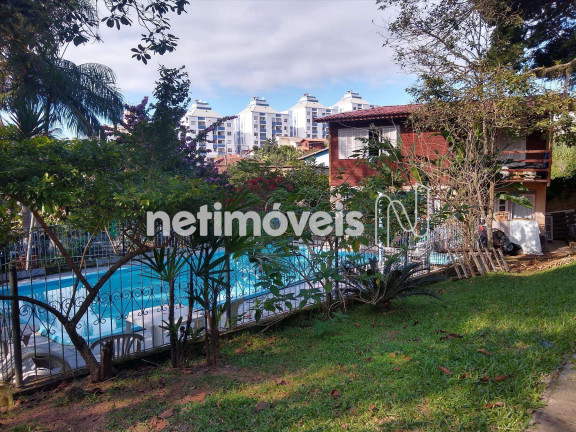 Imagem Casa com 6 Quartos à Venda, 817 m² em Trindade - Florianópolis Imagem Casa com 6 Quartos à Venda, 817 m² em Trindade - Florianópolis