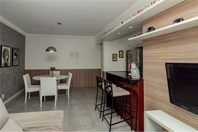 Imagem Imóvel com 3 Quartos à Venda, em Sarandi - Porto Alegre Imagem Imóvel com 3 Quartos à Venda, em Sarandi - Porto Alegre