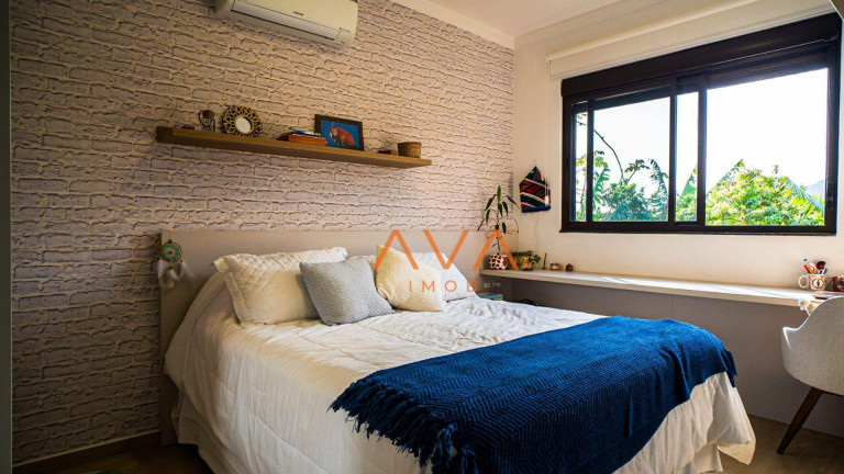 Imagem Casa com 4 Quartos à Venda, 235 m² em Cachoeira Do Bom Jesus - Florianópolis Imagem Casa com 4 Quartos à Venda, 235 m² em Cachoeira Do Bom Jesus - Florianópolis