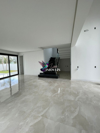 Imagem Casa com 4 Quartos à Venda, 252 m² em Centro - Passo De Torres Imagem Casa com 4 Quartos à Venda, 252 m² em Centro - Passo De Torres