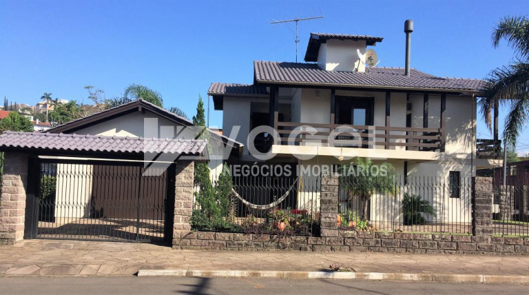 Imagem Casa com 3 Quartos à Venda, 244 m² em Primavera - Novo Hamburgo Imagem Casa com 3 Quartos à Venda, 244 m² em Primavera - Novo Hamburgo