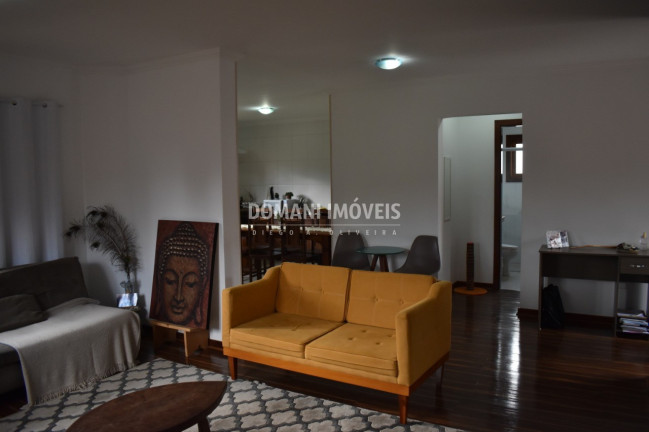 Imagem Casa com 4 Quartos à Venda, 212 m² em Região Do Vale Encantado - Campos Do Jordão Imagem Casa com 4 Quartos à Venda, 212 m² em Região Do Vale Encantado - Campos Do Jordão