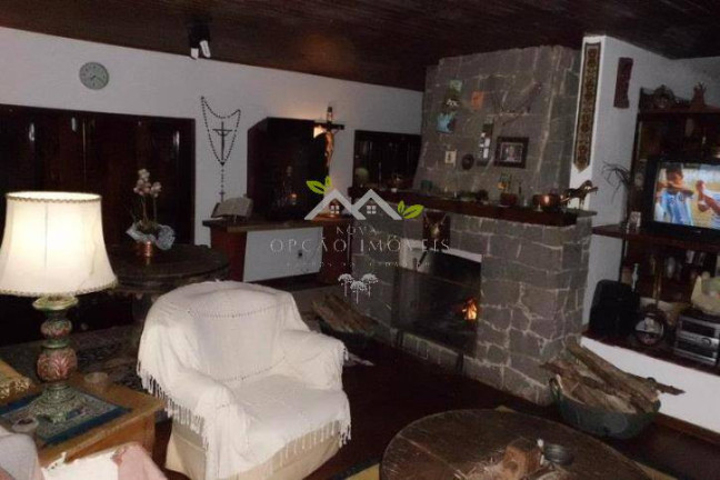 Imagem Casa com 4 Quartos à Venda, 375 m² em Alto Da Boa Vista - Campos Do Jordão Imagem Casa com 4 Quartos à Venda, 375 m² em Alto Da Boa Vista - Campos Do Jordão