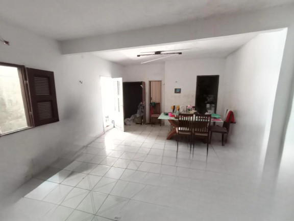 Casa com 5 Quartos à Venda, 306 m² em Jardim América - Fortaleza