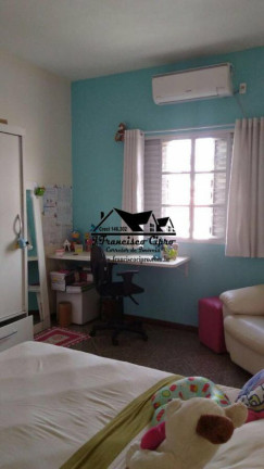 Imagem Sobrado com 3 Quartos à Venda, 200 m² em Parque Do Sol - Guaratinguetá Imagem Sobrado com 3 Quartos à Venda, 200 m² em Parque Do Sol - Guaratinguetá