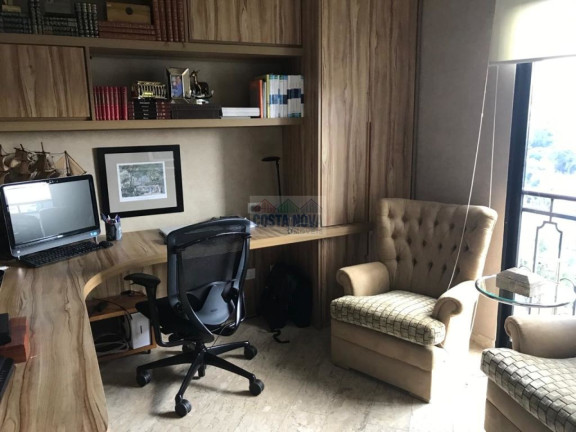 Imagem Apartamento com 3 Quartos à Venda, 300 m²