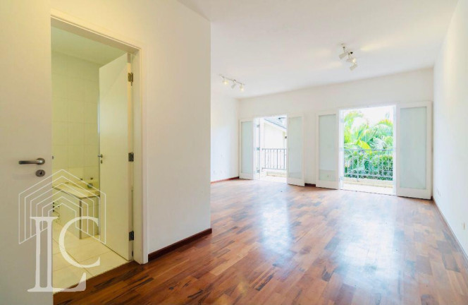 Imagem Casa com 3 Quartos à Venda, 300 m² em Morumbi - São Paulo Imagem Casa com 3 Quartos à Venda, 300 m² em Morumbi - São Paulo